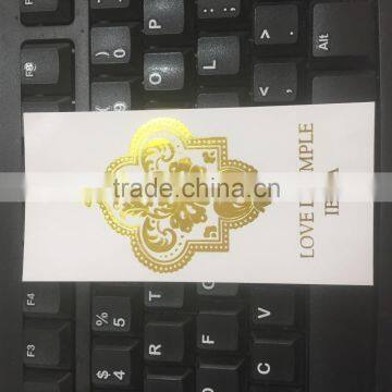 2017 Customized logo hot stamping paper hang tags swing tags for clothing