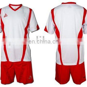 100% polyester cheap soccer uniform for kids