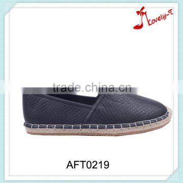 Hot selling casual style woman flat feet canvas shoes