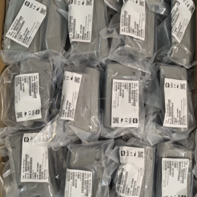 HARTING 09930010304 Unsealed Mounting Base HanS Single Lock Copper Busbar Wiring Male Pin