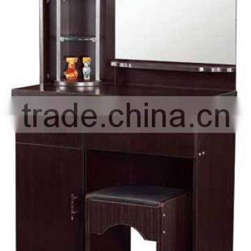 dressing table black color with white middle line