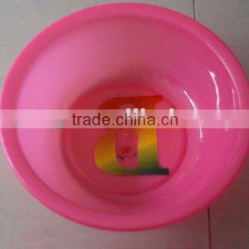 Plastic emesis basin