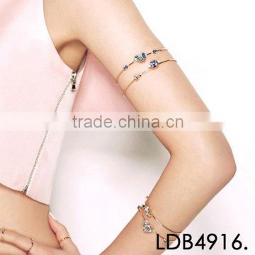 Shinny CZ stones gild bracelet arm bracelet beatiful bracelet alibaba in Spanish