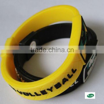 Customzied Logo Embossed best gift personalized fashion baller bands