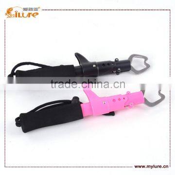 2016 New Plastic Fishing Tool Mini Control Fishing Lip Grip