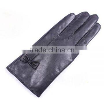 Best-Selling and Fashional Ladies Leather Gloves with little bow