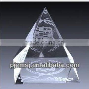 3d laser crystal pyramid