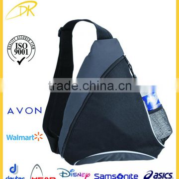 Brand name trendy college sling bags for boys, leisure triangle messenger bag