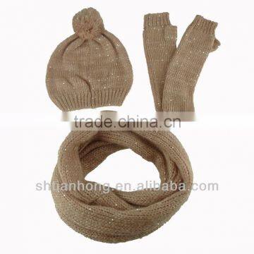Winter Christmas Knitted Scarf Beanie and Glove photo-2