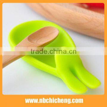Creative Style Eco-friendly Silicone Tea Cup Clip/Tea Bag Holder/White Chopstick Rest photo-4