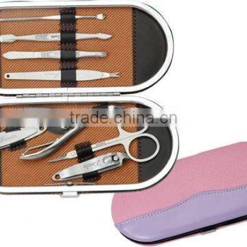 Oval PVC case with Manicure tools Pedicure set Beauty items