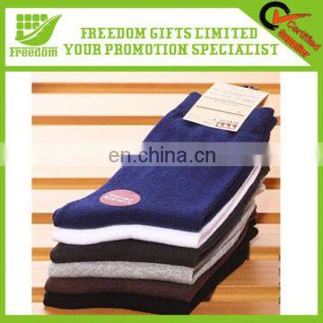 High Quality Logo Knitted Men Custom Socks