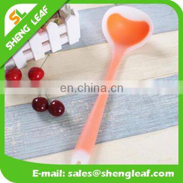 eco-friendly food grade and high quality silicone feeding scoop mold