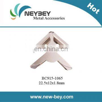 Metal cabinet corner protector in flower edge BC915 in 22mm