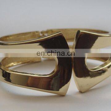 Low Price High Quality Custom Beautiful Bracelet/Hand Catenary photo-6