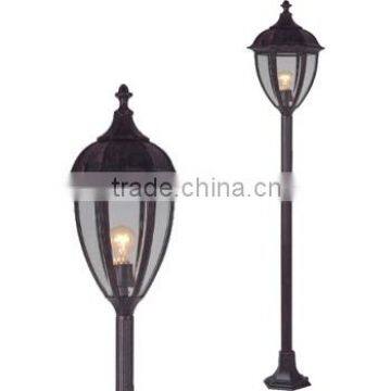 Antiquated style street lighting for garden