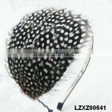 Guinea Fowl feather pad LZXZ00641