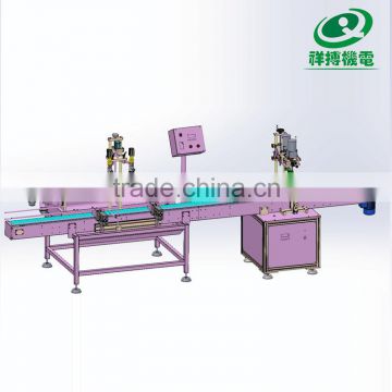 Automatic shampoo bottle filling machine with conveyor