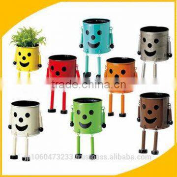 Pretty and Cute cup shape flower pot Flower pot at reasonable prices small lot order available