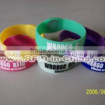 13.56MHz 1K/4K RFID Event Wrist Bands,Waterproof Silicone RFID Wristbands for Club