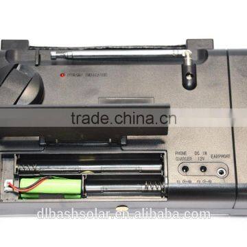 Portable AM/FM SW Weather Radio Solar/Dynamo Powered Flashlight photo-6