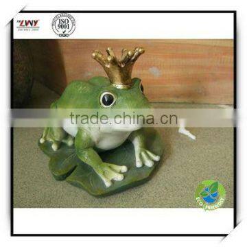 Animal garden sculpture green frog prince