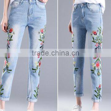 Zm35756a Women Summer Outdoor Denim Pants Latest Design Jeans Pants for Girl photo-4