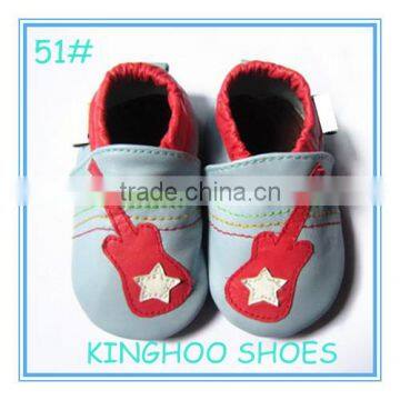 small MOQ and high quality soft sole genuine leather shoes for baby