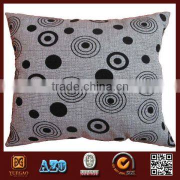 2012 new stlye design embroidery cushion