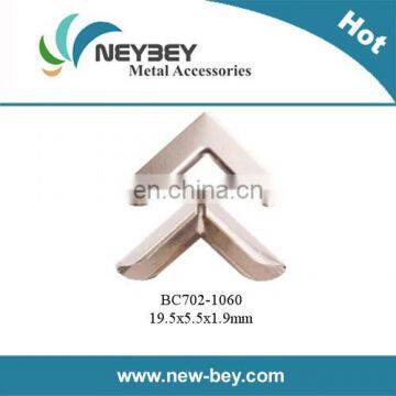 Small decorative metal box corner BC702 in 20mm