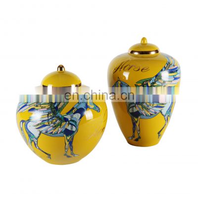 Mideast Luxury Yellow Storage Ceramic Lid Jar Horse Decoration Porcelain Vase Decorations For Home