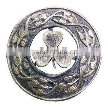 Irish Design Piper Plaid Brooch In Antique Finish Made Of Brass Material