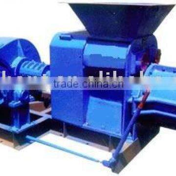 Non-vacuum clay brick extruder