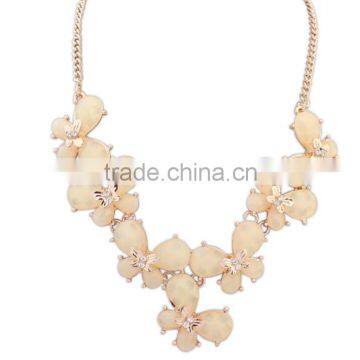 >>>2016 New Spring Wholesale Elegant Butterfly Shape Acrylic Necklace/ photo-2