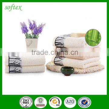 Hot Sale Luxury Embroidery Bamboo Face Towel photo-3