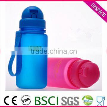 wholesale BPA Free baby kid suction drinking water bottle with straw