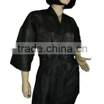 Black Disposable Nonwoven Bathrobe Cheap Bathrobe for Women