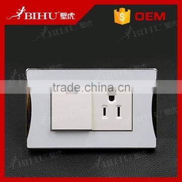 OEM high quality 1gang 3pin or 1gang 5pin electrical switch socket white PC