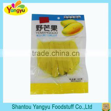 Vacuum packaging fresh mango strips