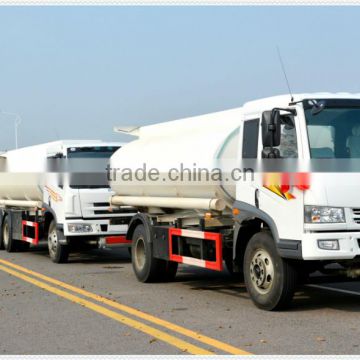 4X2 oil tank truck SINOTRUK