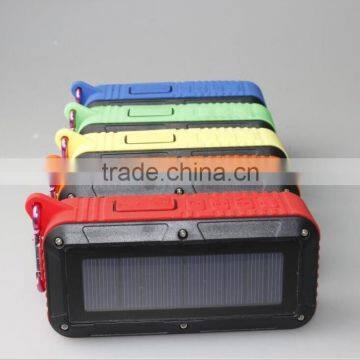 Factory Direct Outdoor Hook Style Waterproof Solar Recharheable Wireless Bluetooth Speaker photo-3