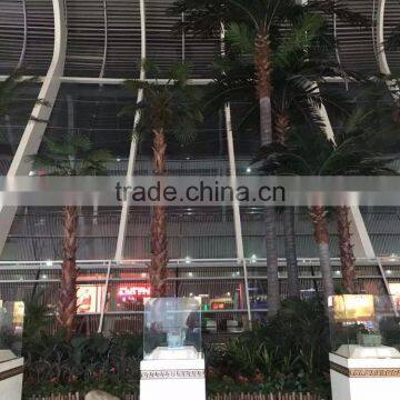 Artificial tall palm tree for airport public decoration