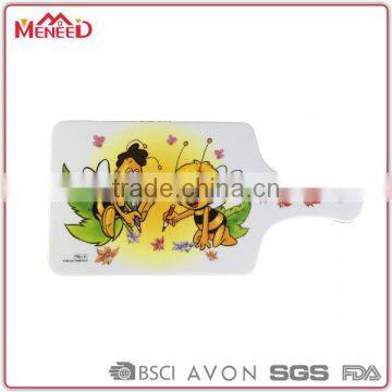 New Item Personalized Little Bee Functational Plastic Flexible Bread Cutting Board