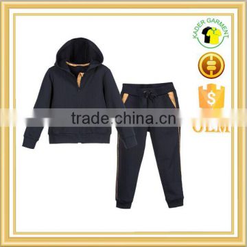 High quality tracksuits sports tracksuit for boys wholesale in China