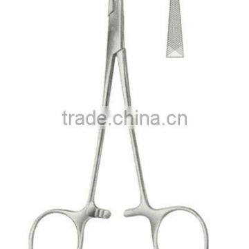 Needle holder