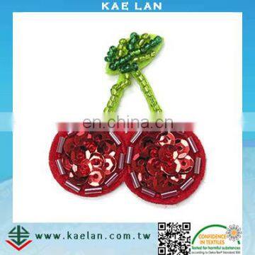 Custom Heart Shape Design Sequin Embroidery Patch photo-5