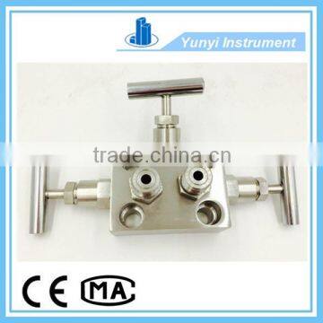 Brass 3 way gas manifold instrument