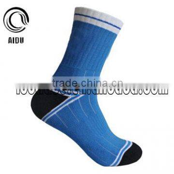 Newest Cool Blue High Quality Custom Design Sport Socks Men