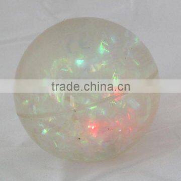 Flashing bouncing ball with gliter band