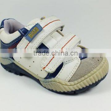 W&T shiny white sports shoes